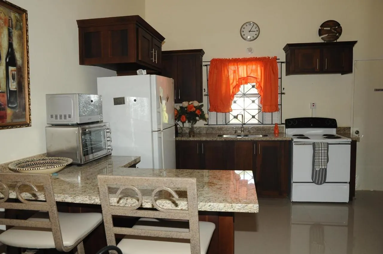 Villa Ochi Rios Drax Hall 3 Bed Sleeps 7 Exquisitely Fully Furnished Accommodations Ocho Rios
